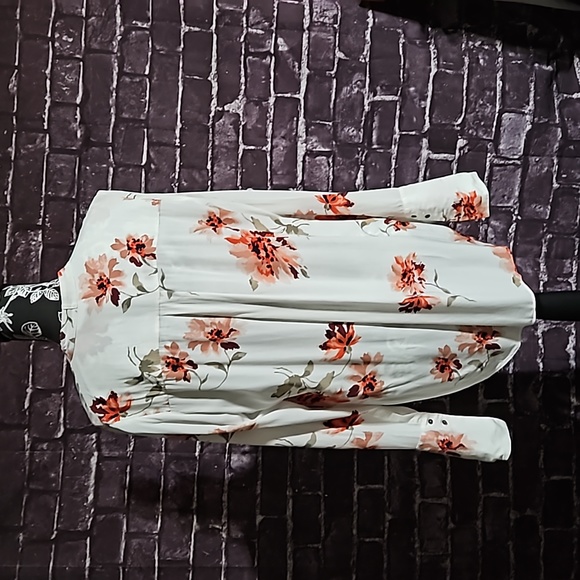 Joie Floral Bohemian Mandarin Collar Wide Wrist Button Down Blouse 100% Viscose - Picture 5 of 9